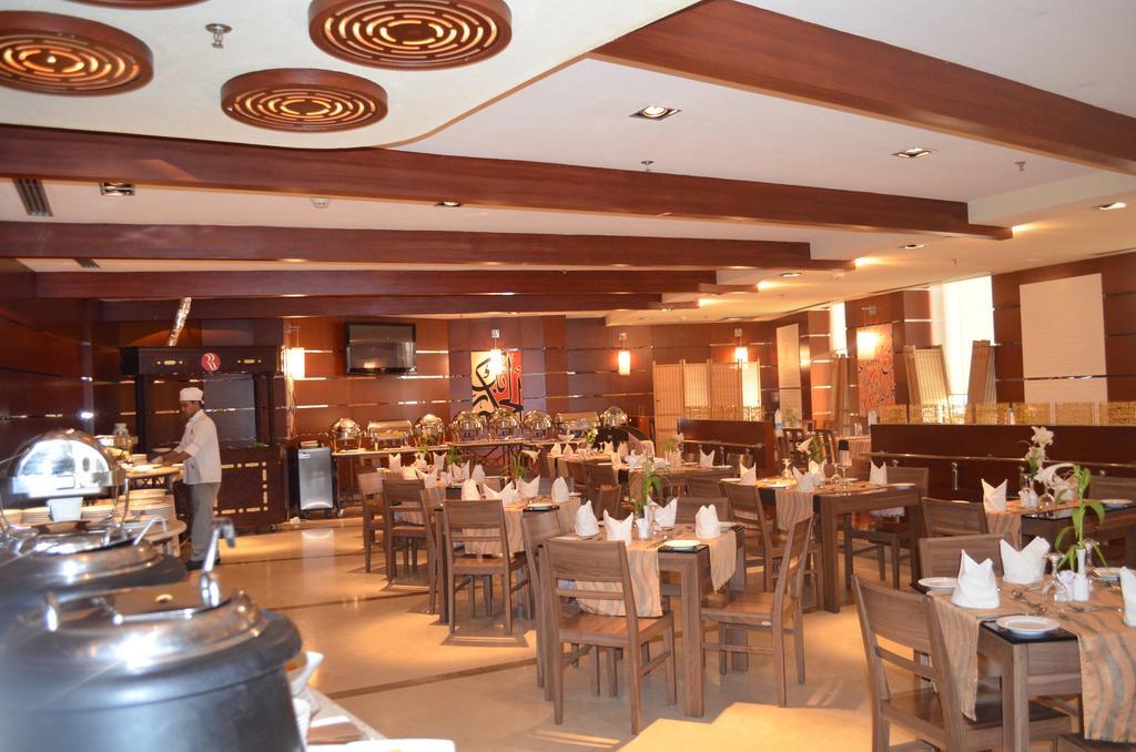 Eastyard Khobar Hotel - Formerly Ramada By Wyndham Khobar Eksteriør billede
