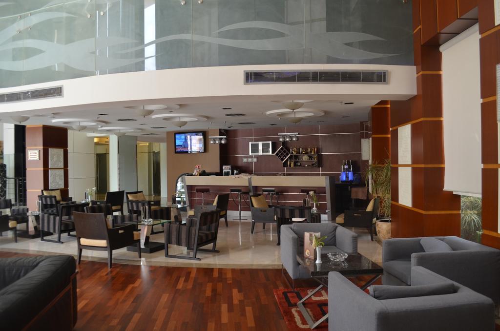 Eastyard Khobar Hotel - Formerly Ramada By Wyndham Khobar Eksteriør billede