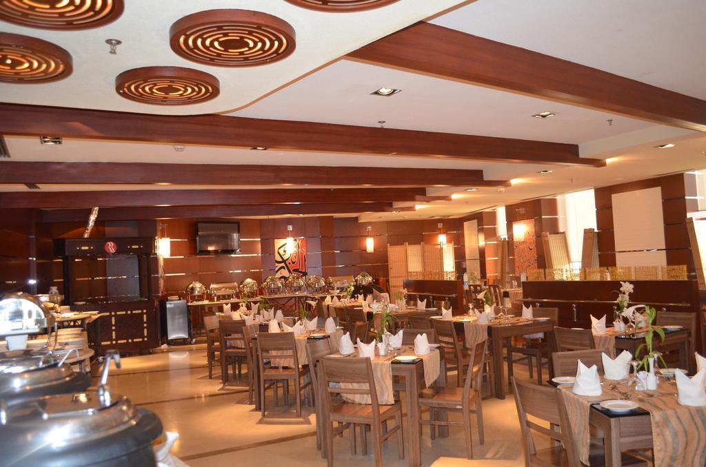 Eastyard Khobar Hotel - Formerly Ramada By Wyndham Khobar Eksteriør billede