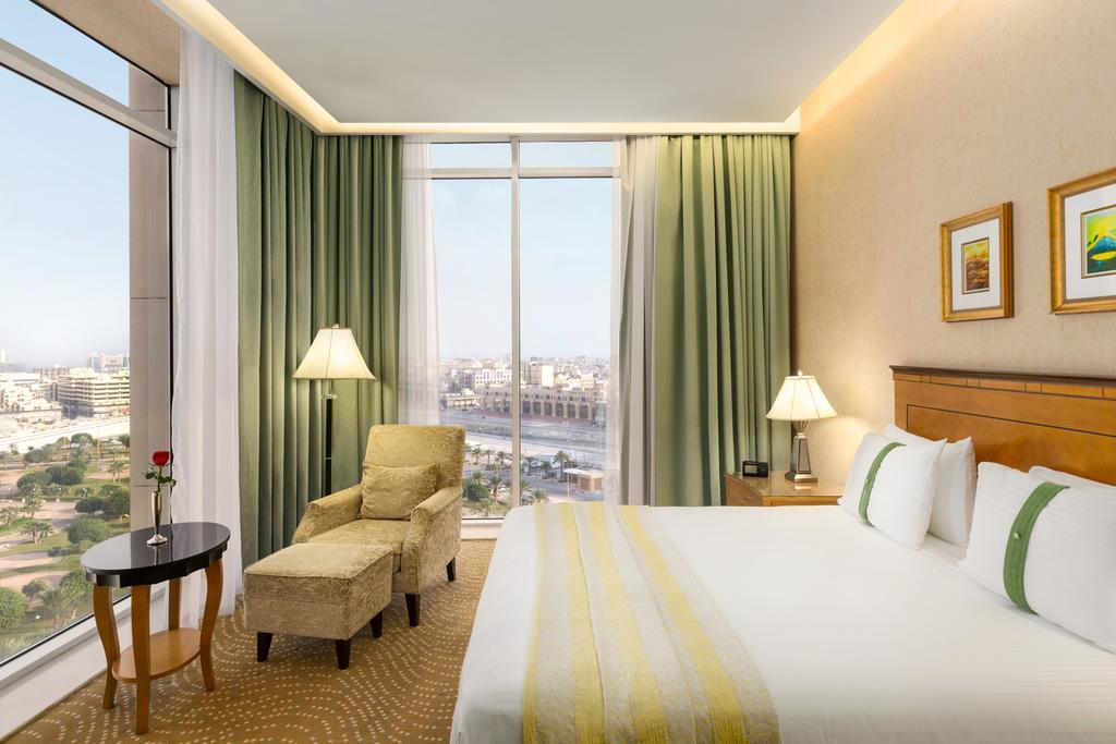 Eastyard Khobar Hotel - Formerly Ramada By Wyndham Khobar Eksteriør billede