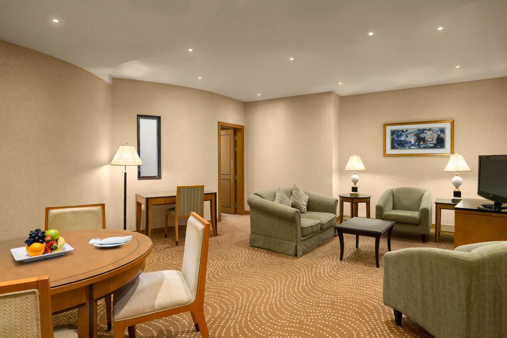 Eastyard Khobar Hotel - Formerly Ramada By Wyndham Khobar Eksteriør billede