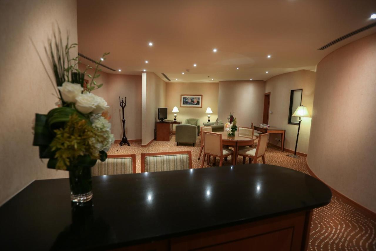 Eastyard Khobar Hotel - Formerly Ramada By Wyndham Khobar Eksteriør billede